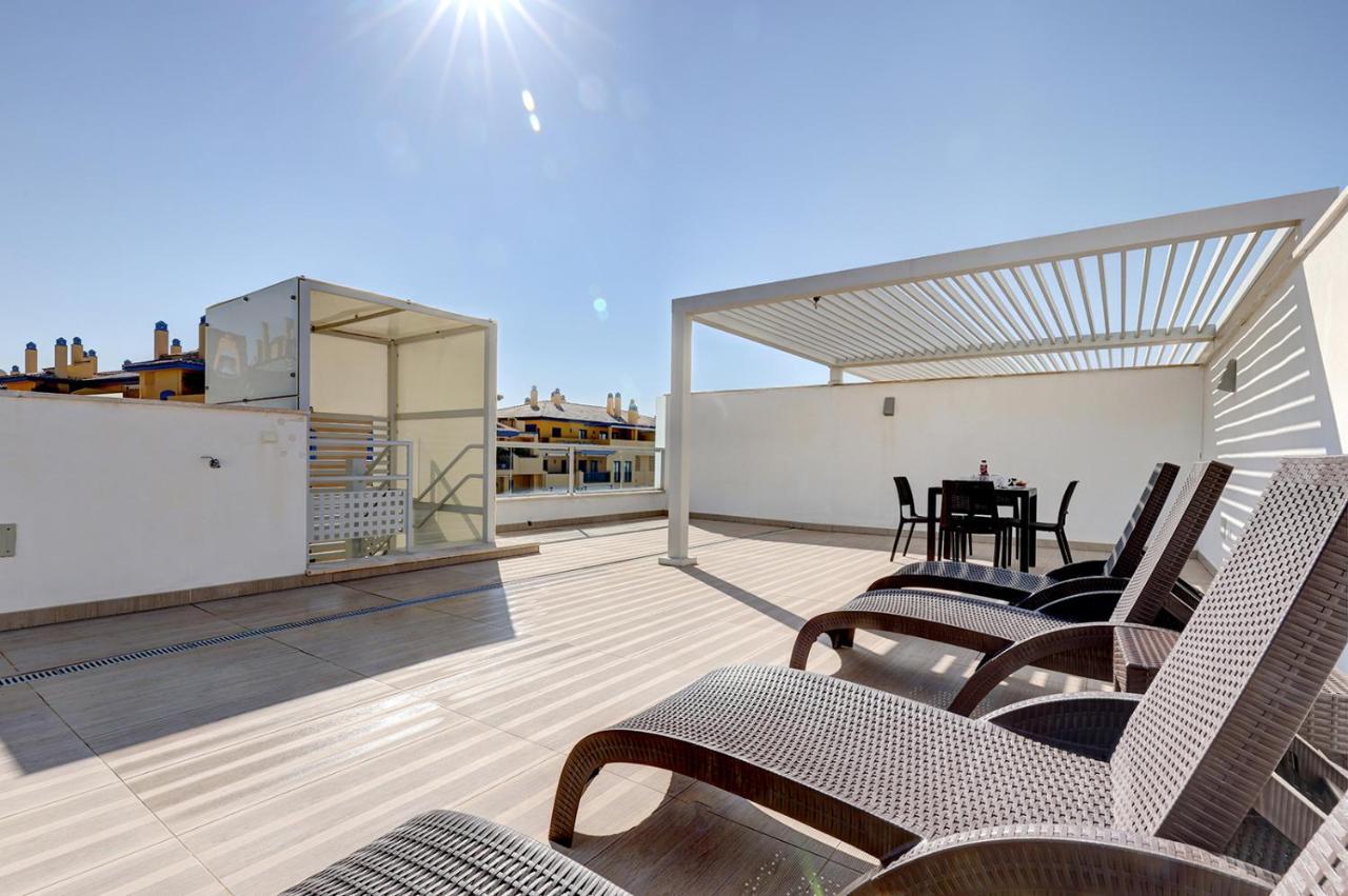 Aqua Apartments Vento, Marbella Bagian luar foto
