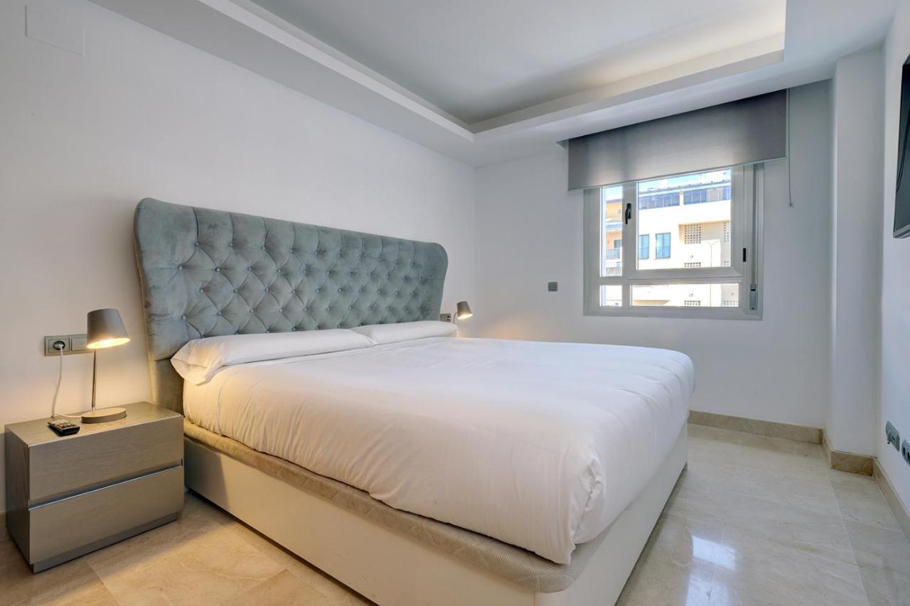 Aqua Apartments Vento, Marbella Bagian luar foto