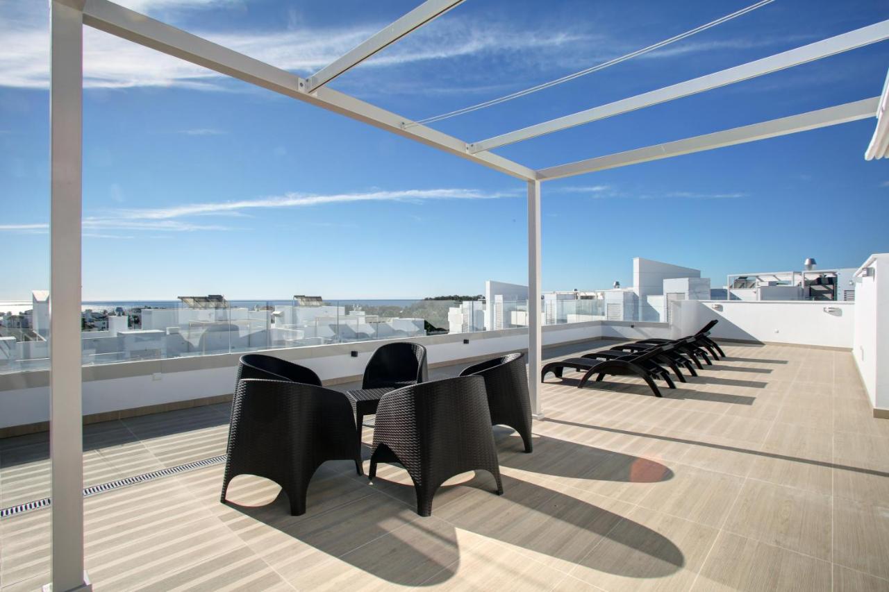 Aqua Apartments Vento, Marbella Bagian luar foto