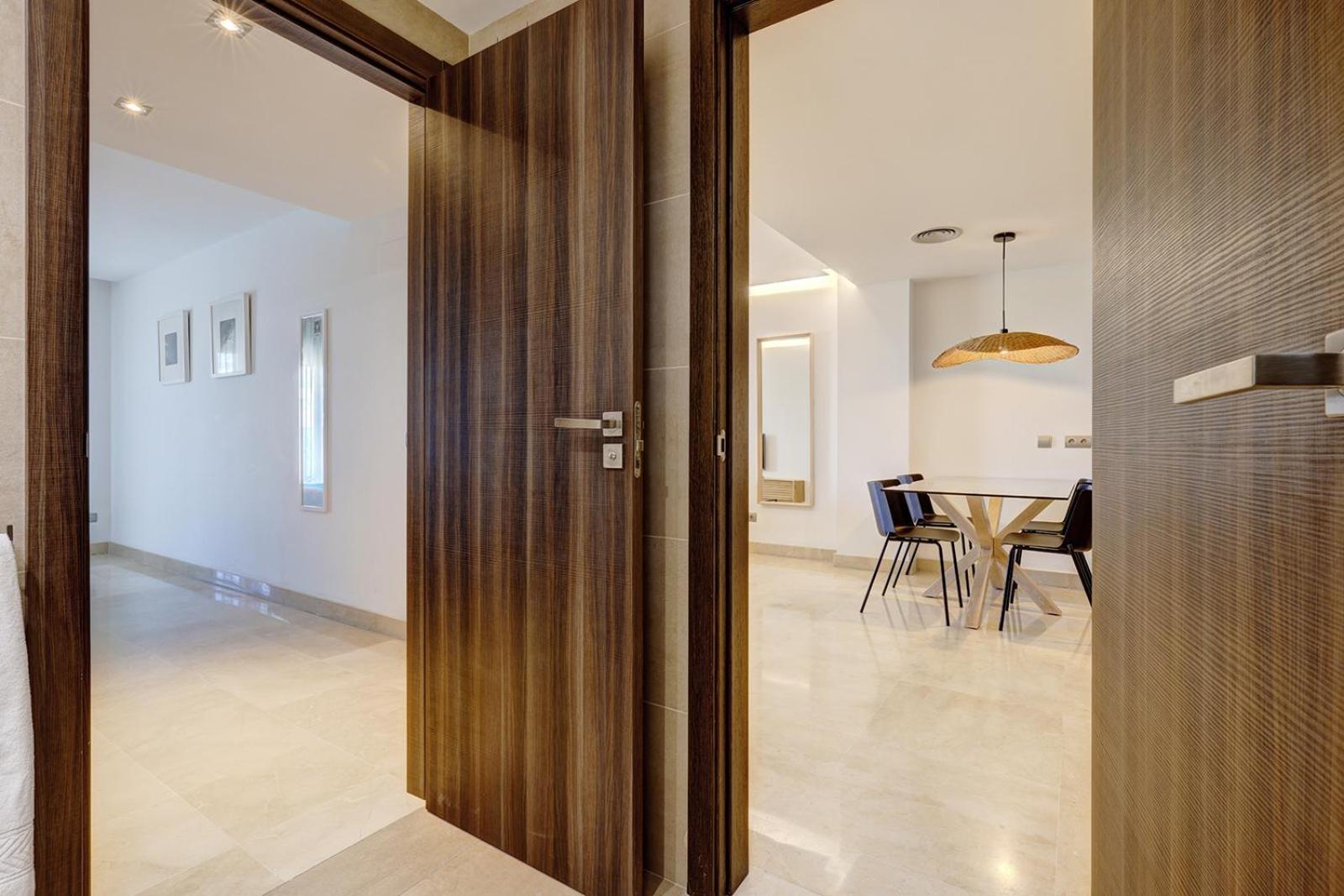 Aqua Apartments Vento, Marbella Bagian luar foto